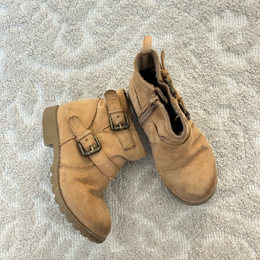 Old Navy kids Tan Boots